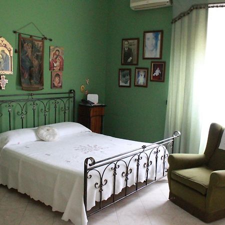 B&B Betania Riposto Kültér fotó